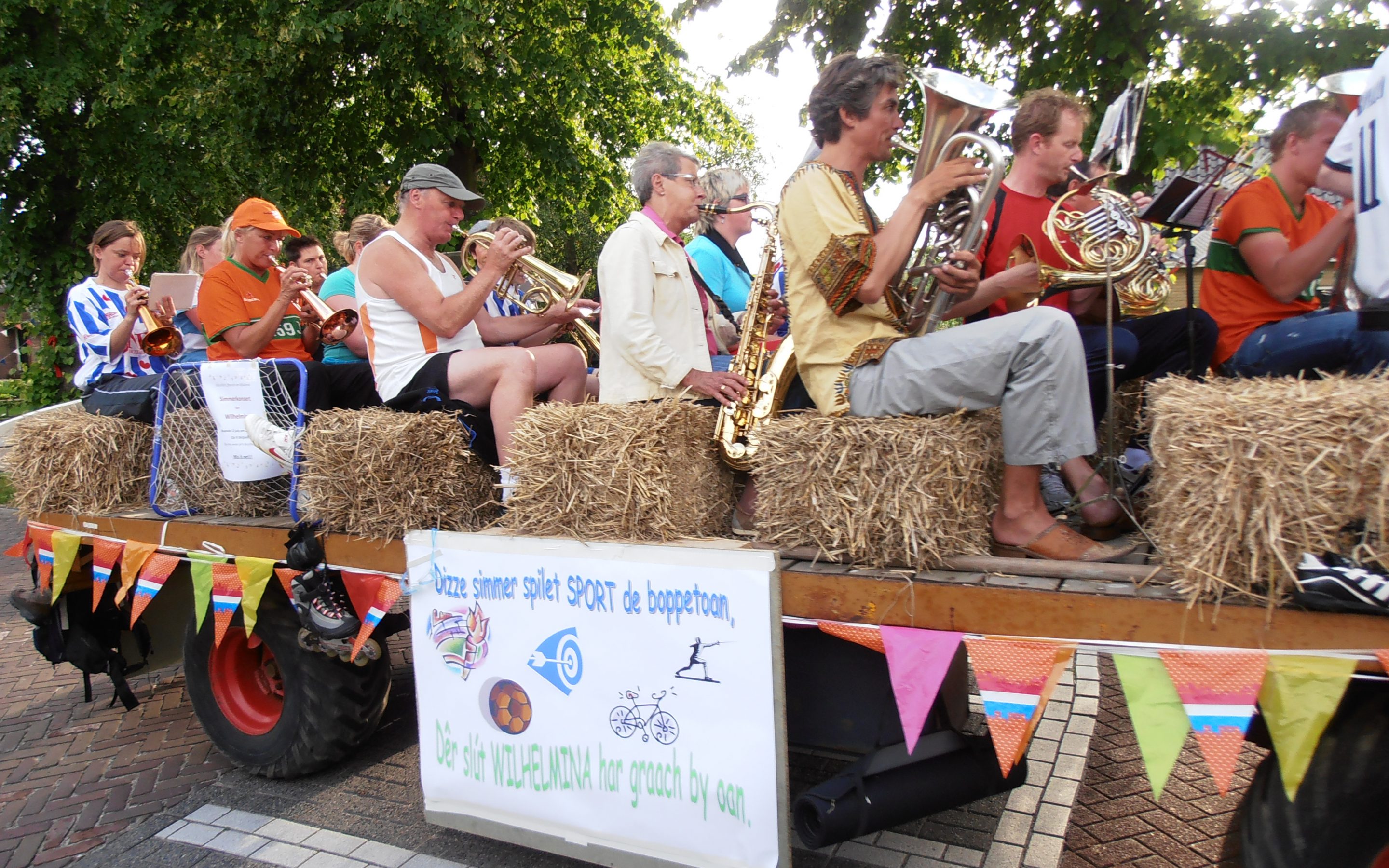 Optocht Dorpsfeest 2012